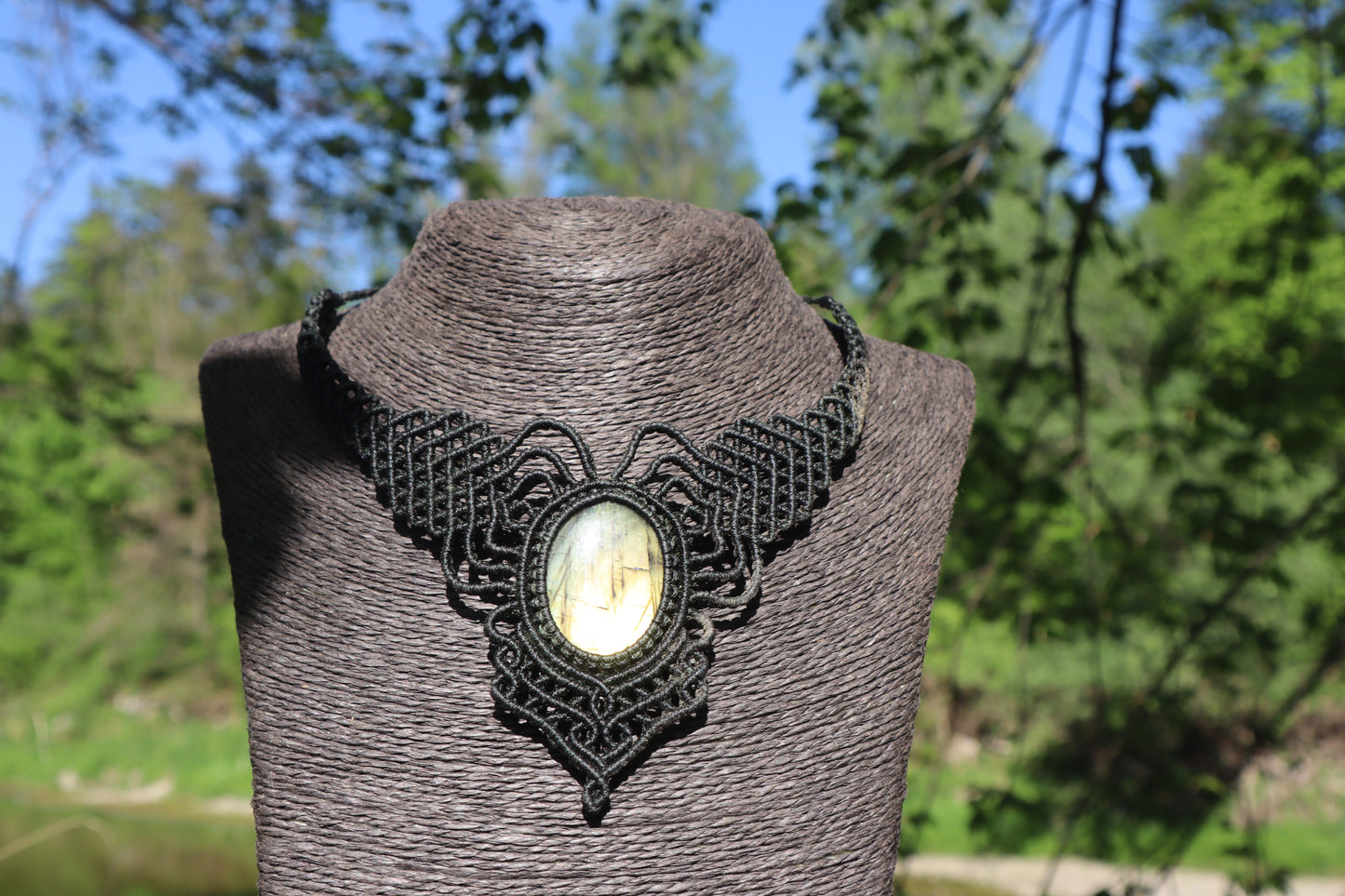 Green Makramee Collier mit Labradorit