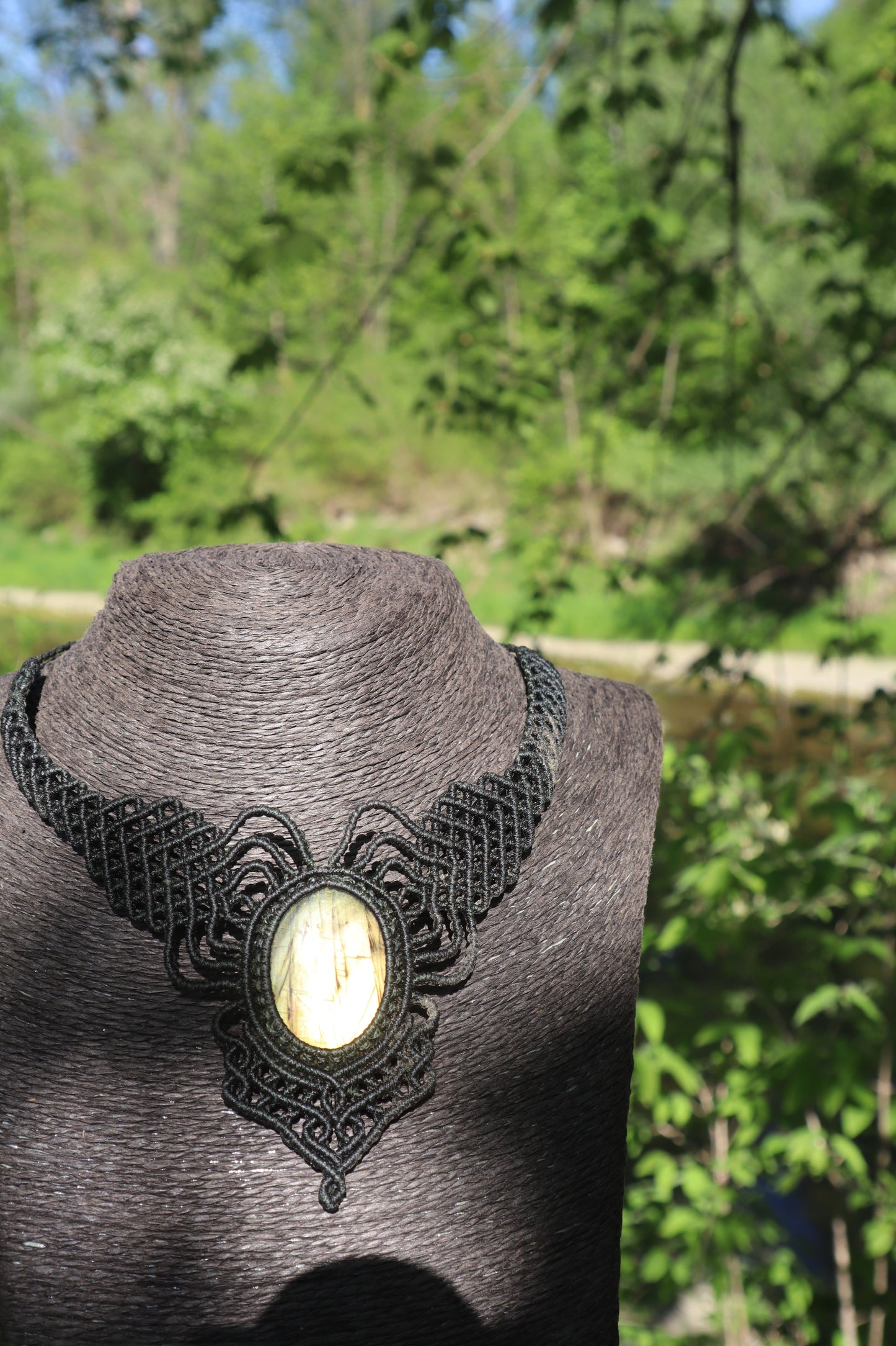 Green Makramee Collier mit Labradorit