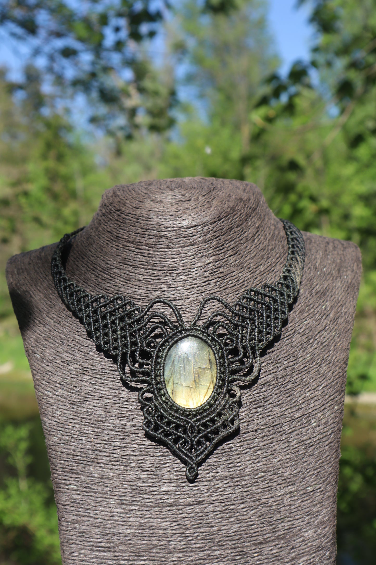 Green Makramee Collier mit Labradorit