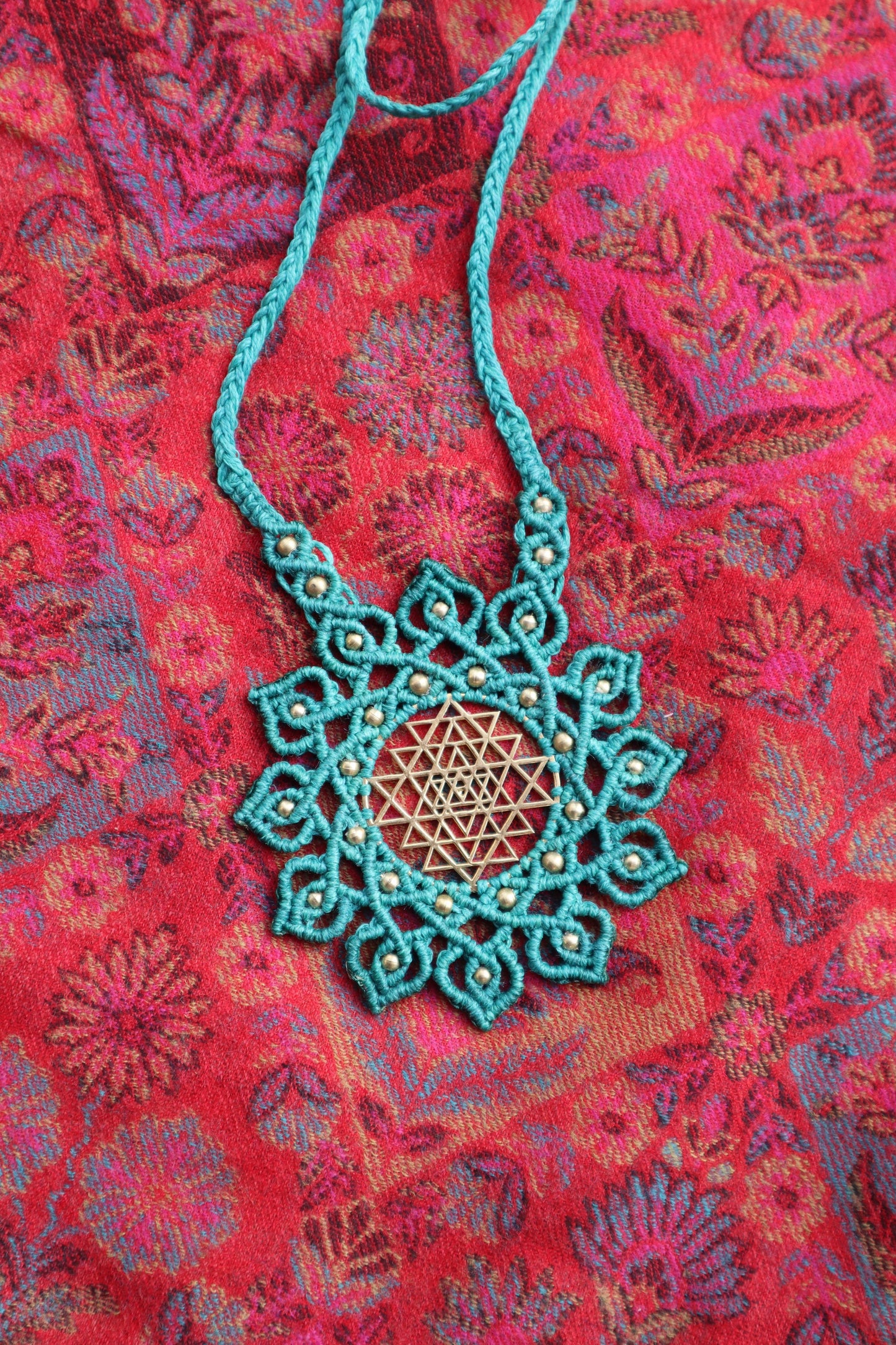 Mandala Anhänger, Halskette Makramee,Halskette,