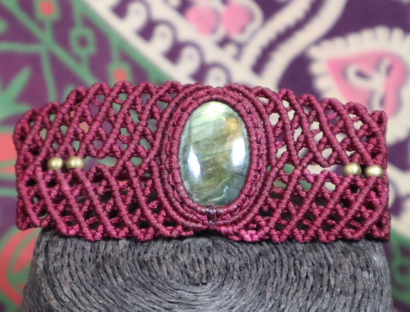 Dunkelrotes Macramee Armband