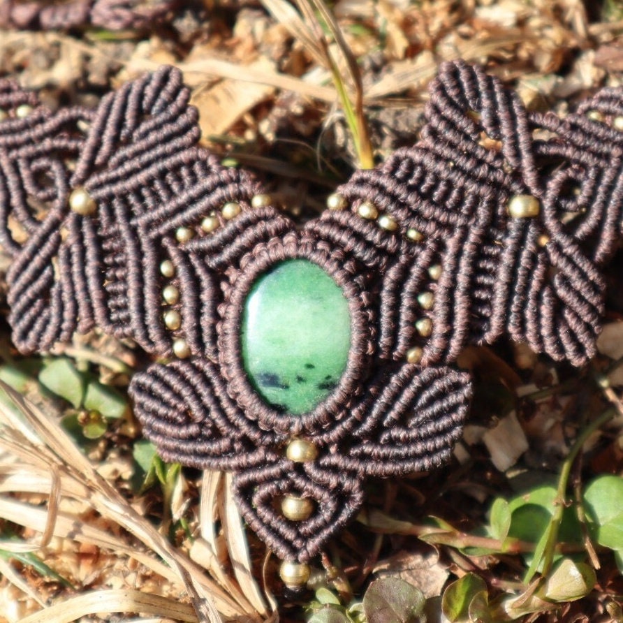Makramee Collier mit Rubinzoisit