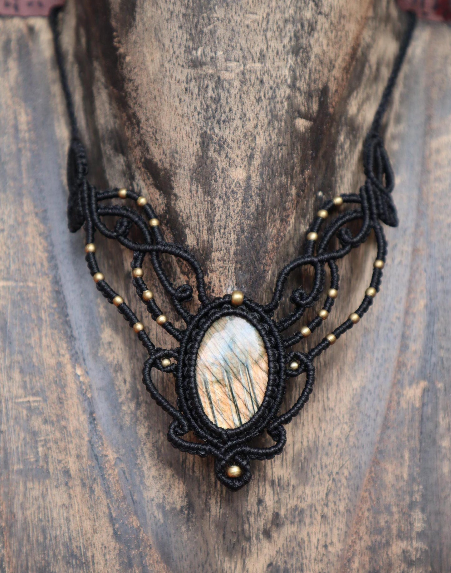 Schwarzes Makramee Collier