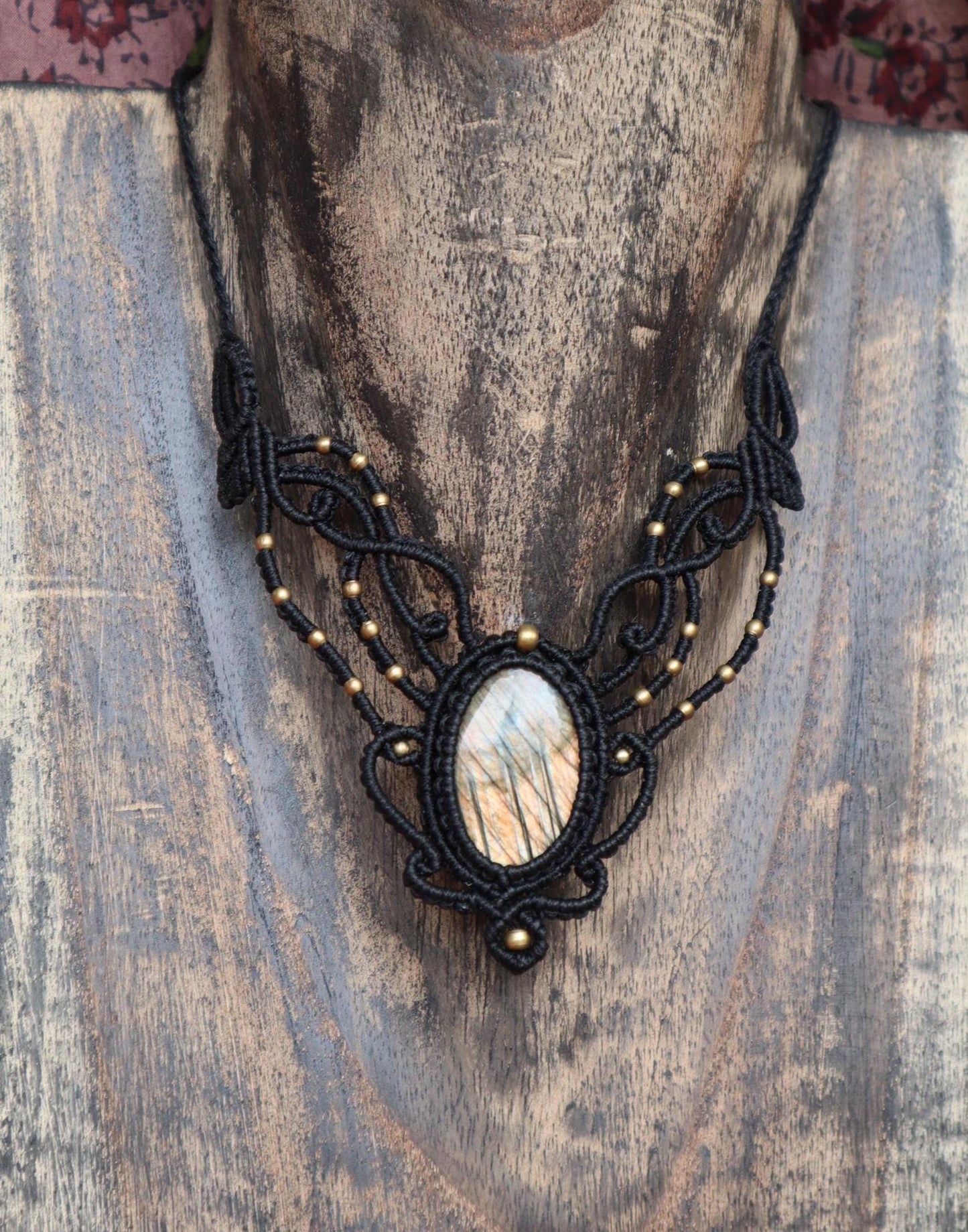 Schwarzes Makramee Collier