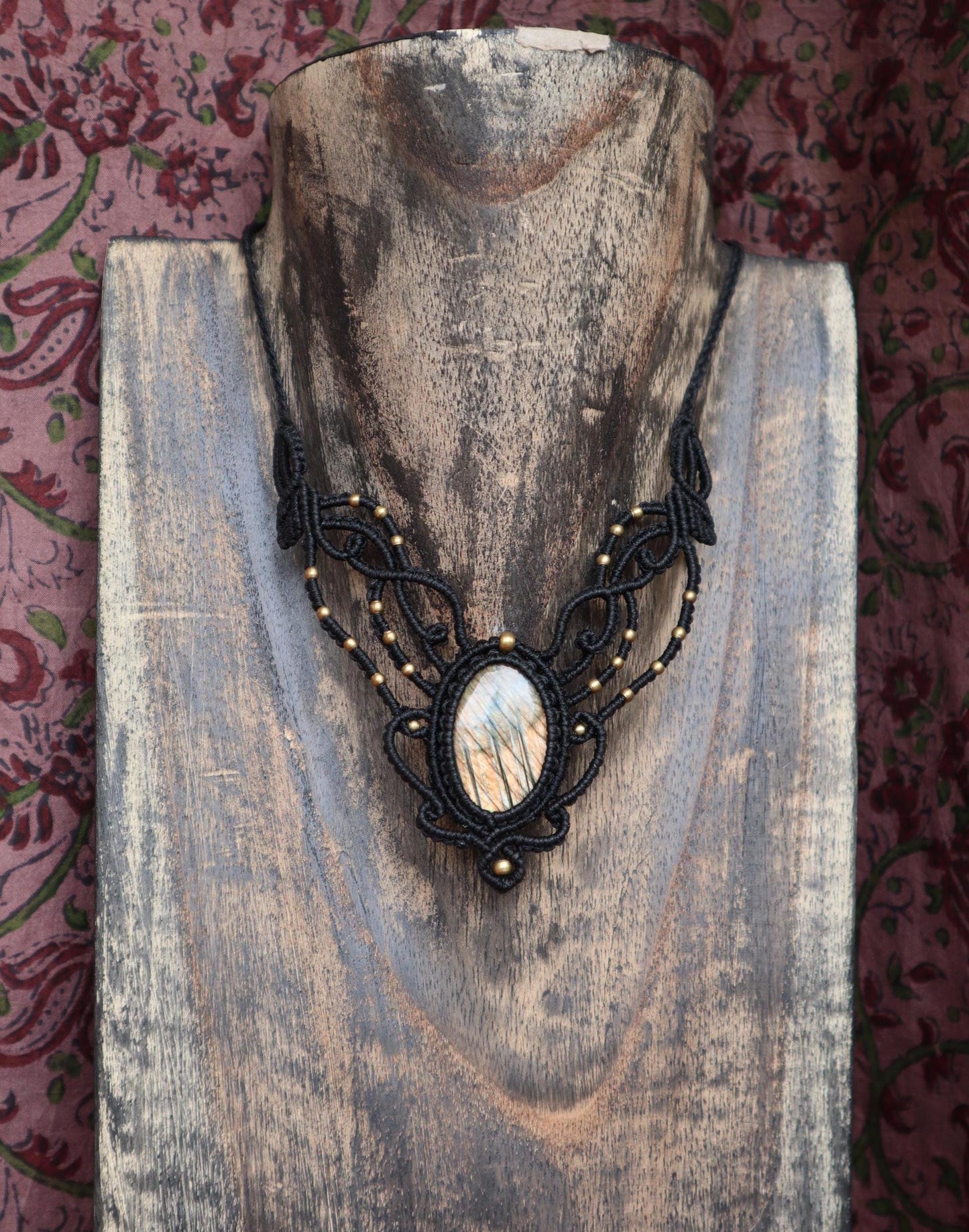 Schwarzes Makramee Collier