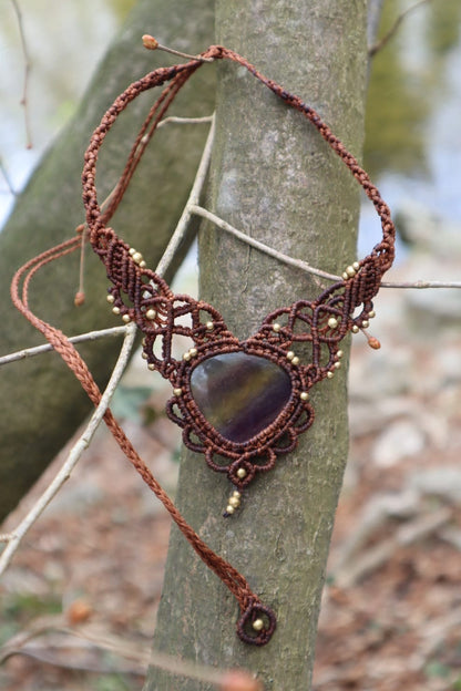 Braunes Macramee Collier mit Fluorit
