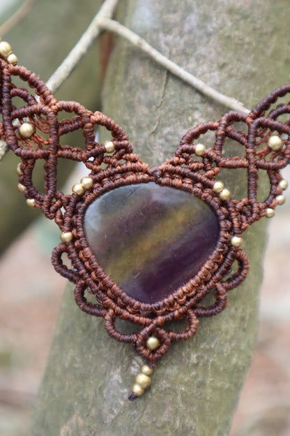 Braunes Macramee Collier mit Fluorit