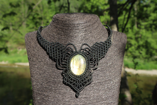 Green Makramee Collier mit Labradorit