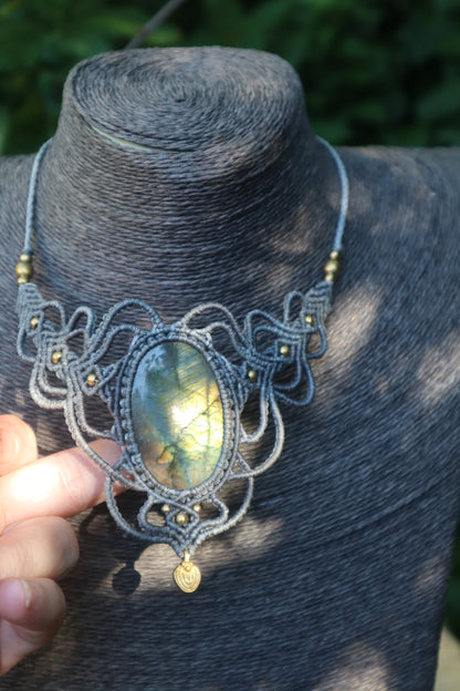 Labradorit Collier „Tor zum Licht“