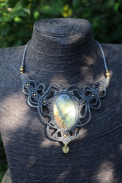 Labradorit Collier „Tor zum Licht“