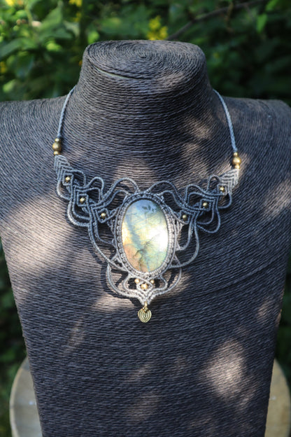 Labradorit Collier „Tor zum Licht“