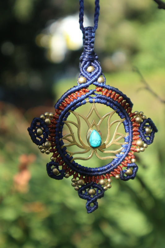 Lotosblüte Mandala Kette