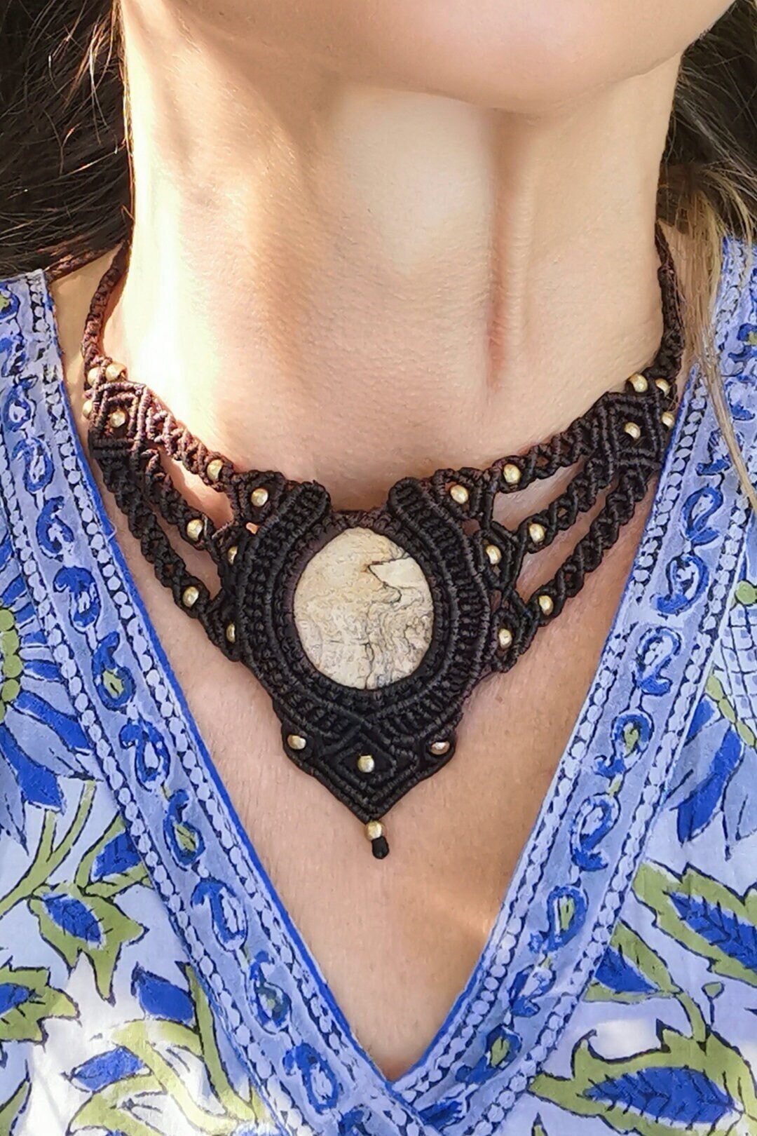 Braune Makramee Collier mit hellem Jaspis