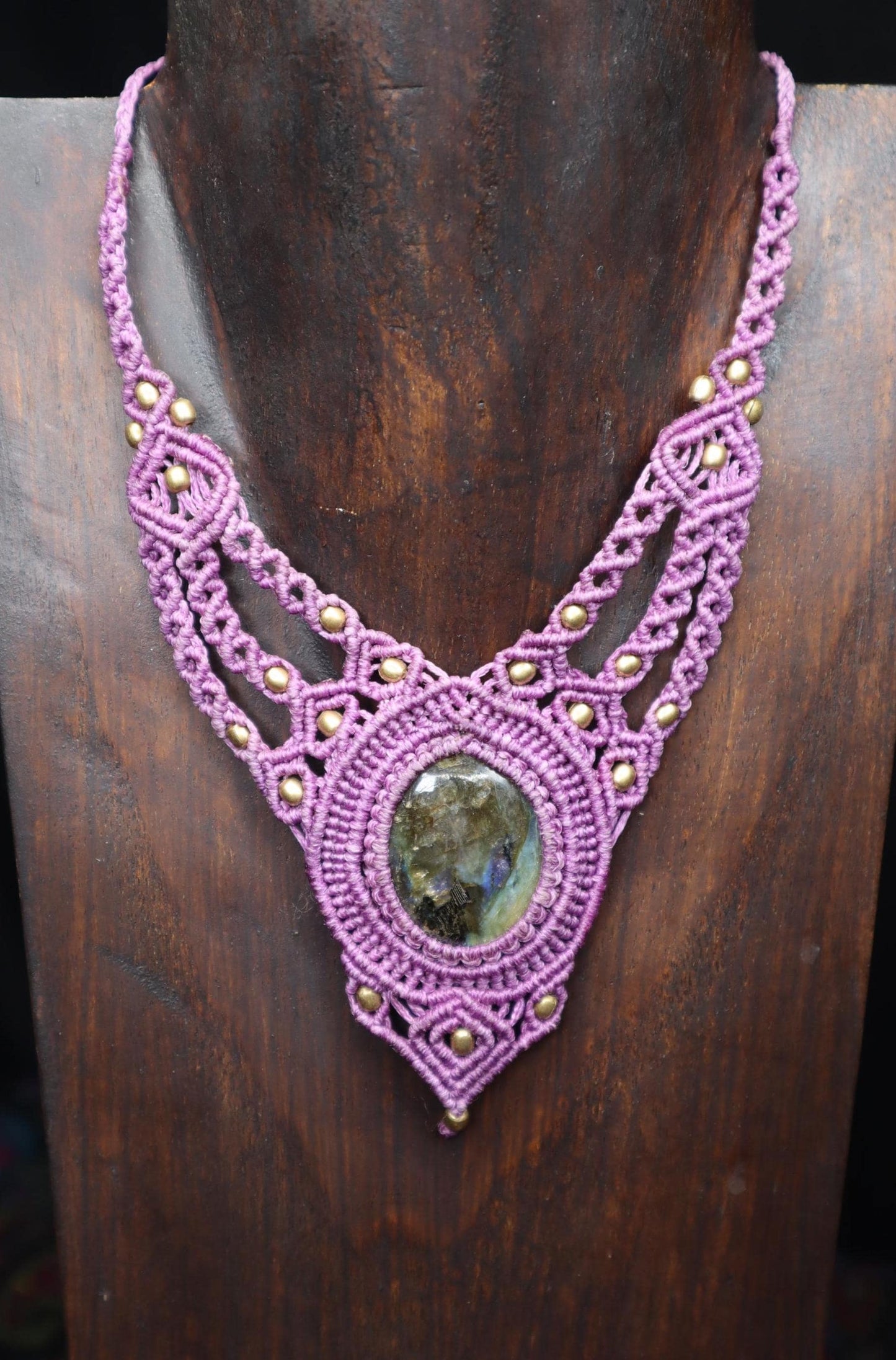 Lilac macrame necklace with labradorite, handmade chain, healing stone, fantasy, fairies, macrame choker