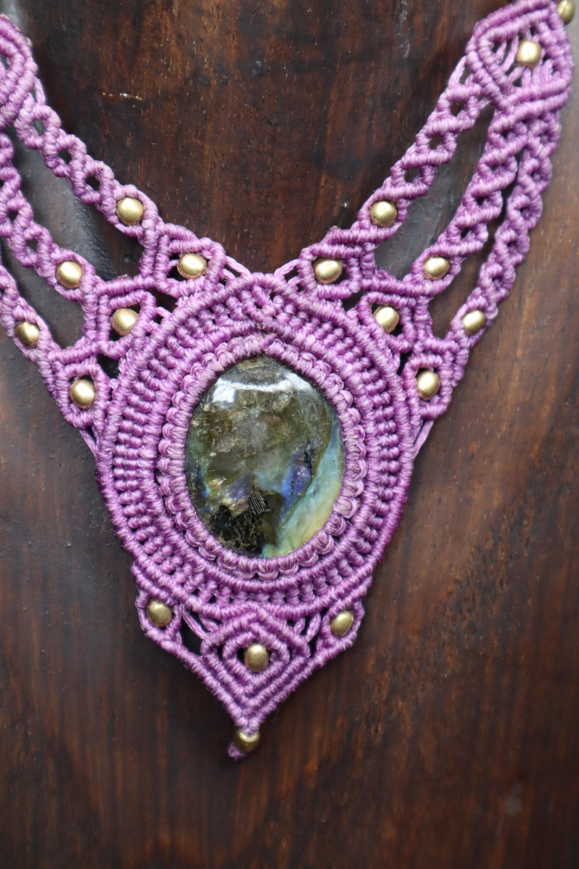 Lilac macrame necklace with labradorite, handmade chain, healing stone, fantasy, fairies, macrame choker