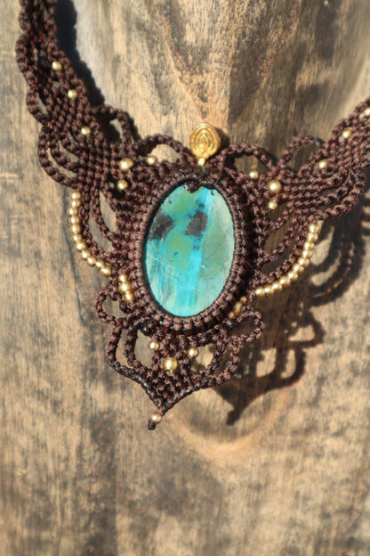 Chrysocolla Macrame Necklace brown: Boho Statement Jewelry for Women. Healing Crystal Choker, Elf Style, Brass Beads. Adjustable!