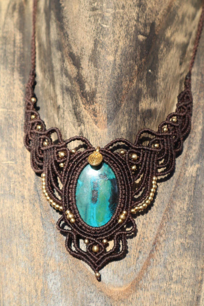 Chrysocolla Macrame Necklace brown: Boho Statement Jewelry for Women. Healing Crystal Choker, Elf Style, Brass Beads. Adjustable!
