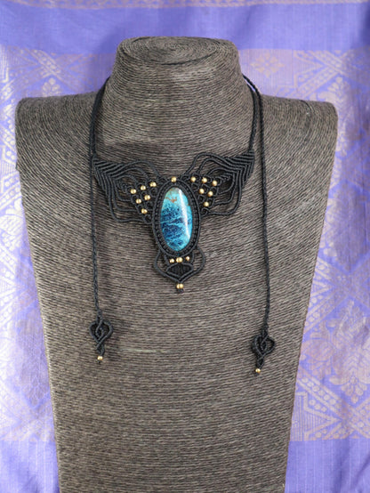 Chrysocolla Macrame Necklace brown: Boho Statement Jewelry for Women. Healing Crystal Choker, Elf Style, Brass Beads. Adjustable!
