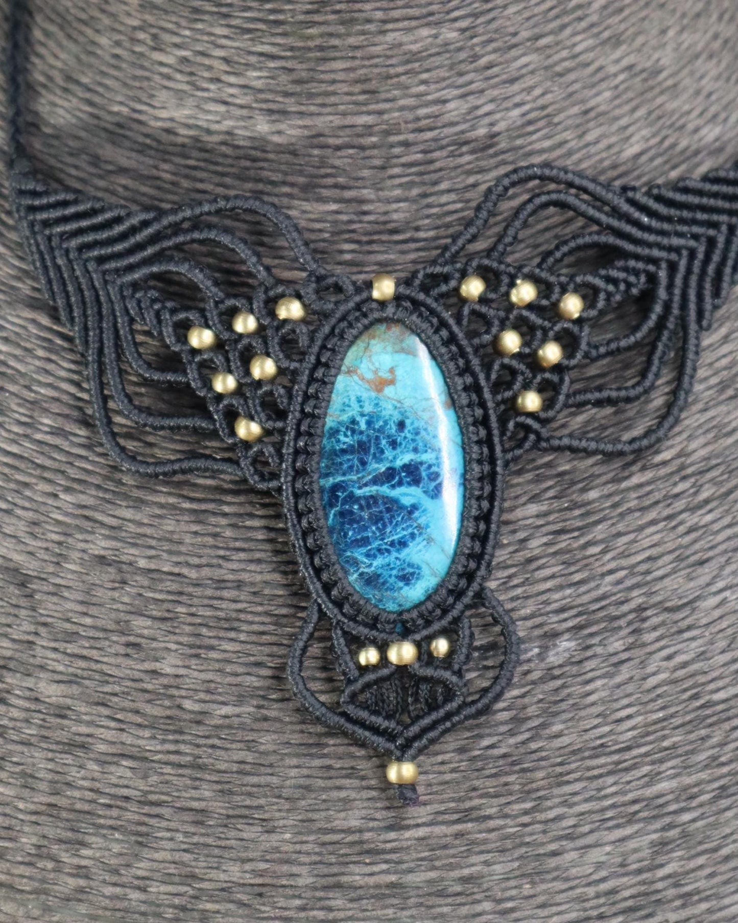 Chrysocolla Macrame Necklace brown: Boho Statement Jewelry for Women. Healing Crystal Choker, Elf Style, Brass Beads. Adjustable!