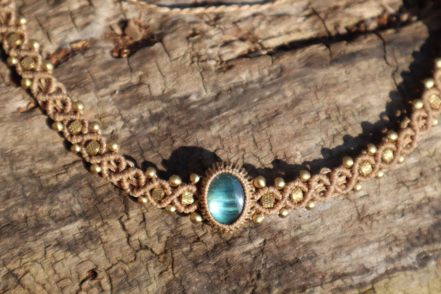 Beiges Macramee Chokerband mit Labradorit, Makramee Halsband, Choker, Festival, Elfenschmuck