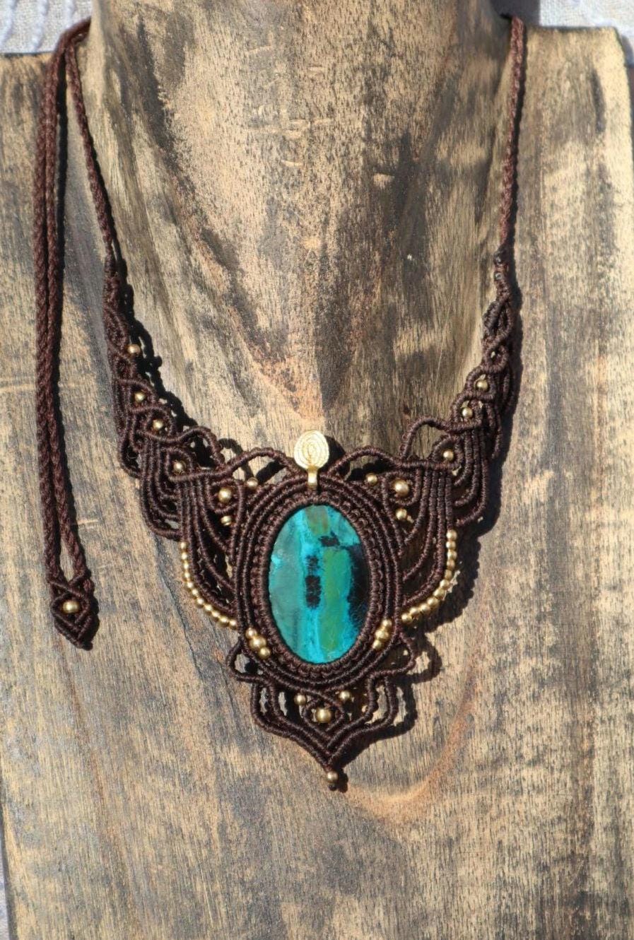 Chrysocolla Macrame Necklace brown: Boho Statement Jewelry for Women. Healing Crystal Choker, Elf Style, Brass Beads. Adjustable!