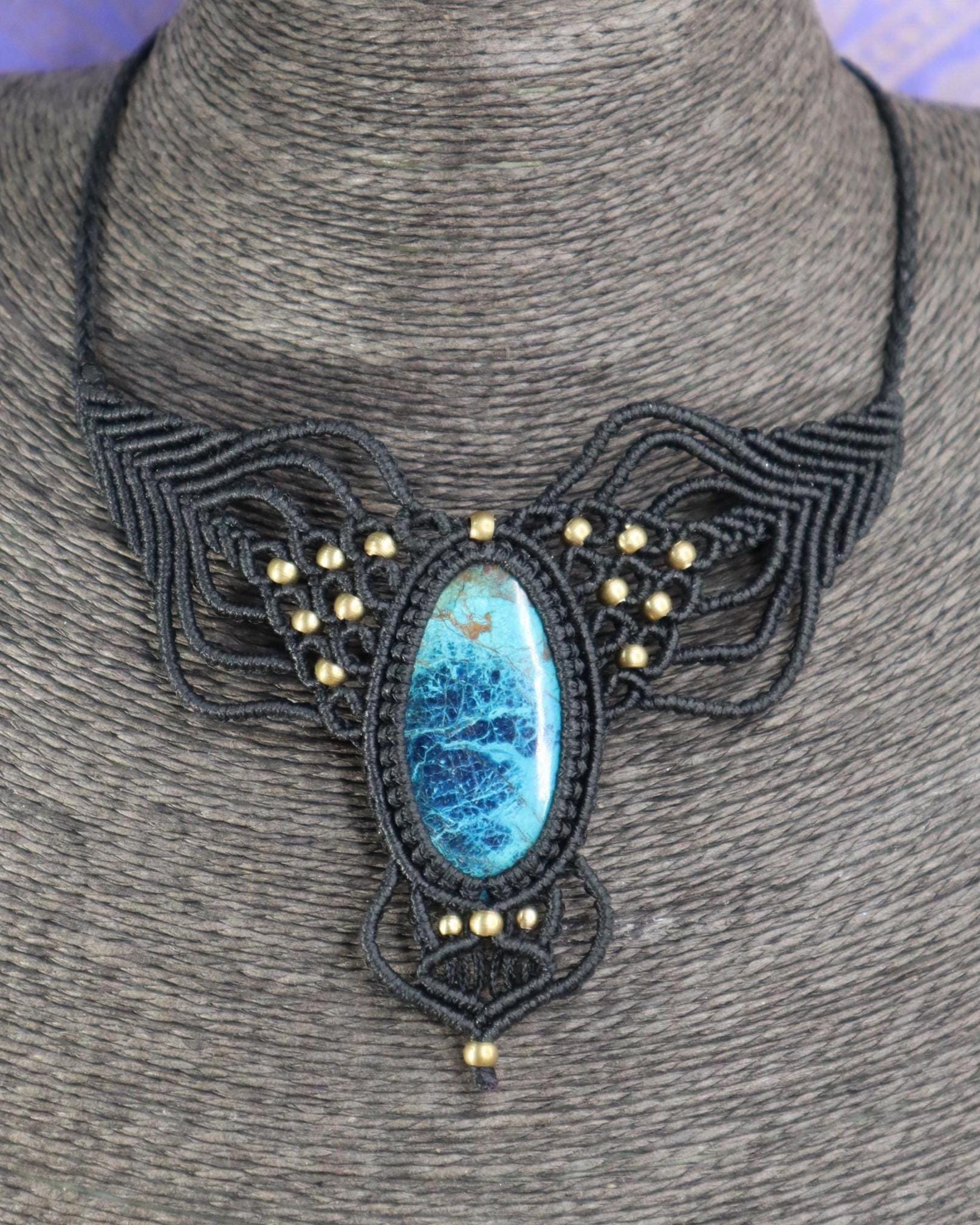 Chrysocolla Macrame Necklace brown: Boho Statement Jewelry for Women. Healing Crystal Choker, Elf Style, Brass Beads. Adjustable!
