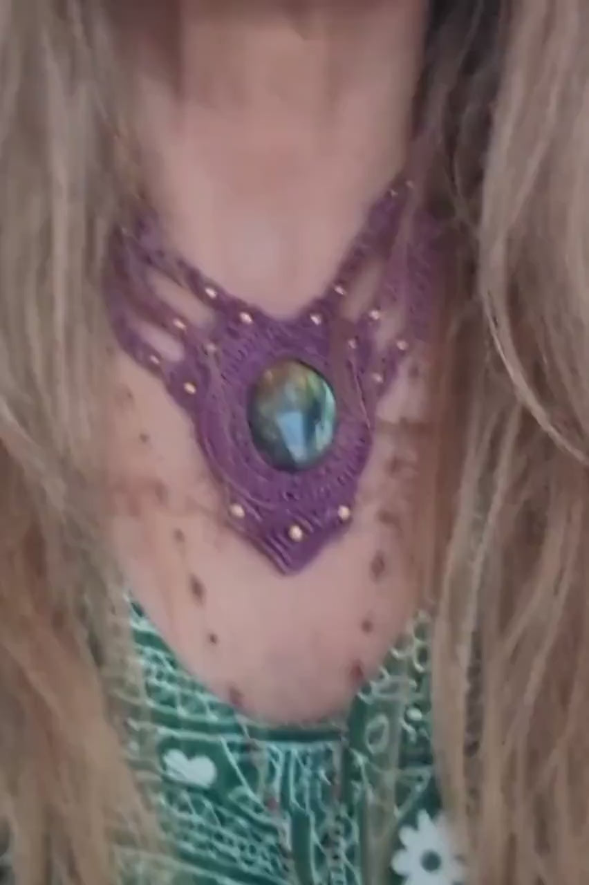 Lilac macrame necklace with labradorite, handmade chain, healing stone, fantasy, fairies, macrame choker