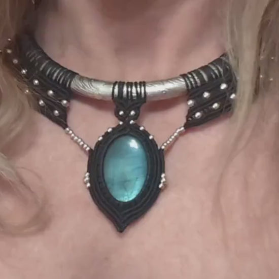 Chokers with labradorite, macrame choker, silver-colored metal, Goa, elven jewelry, Wicca, tribal, metal hoops with macrame, festival