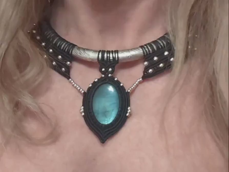 Chokers with labradorite, macrame choker, silver-colored metal, Goa, elven jewelry, Wicca, tribal, metal hoops with macrame, festival